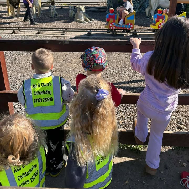 Ash & Claire Childminders 